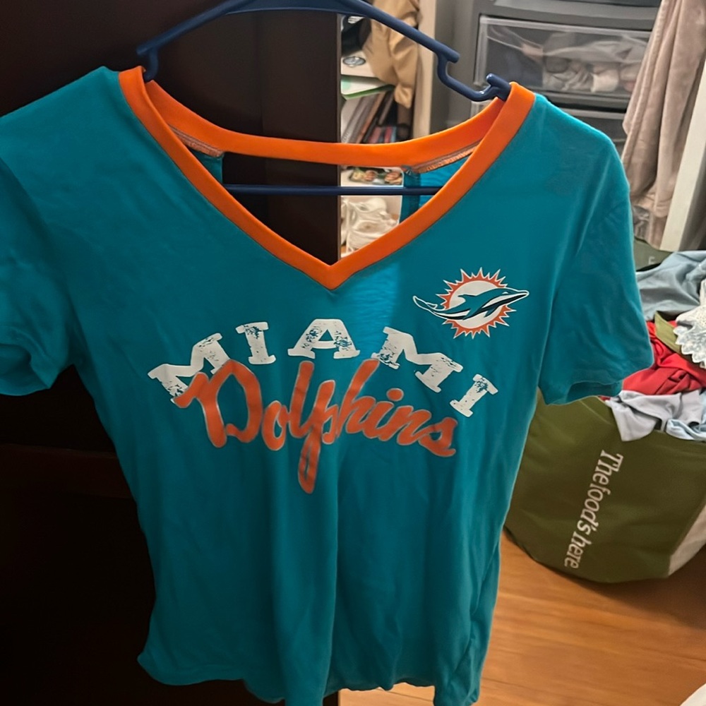 Miami Dolphins shirt